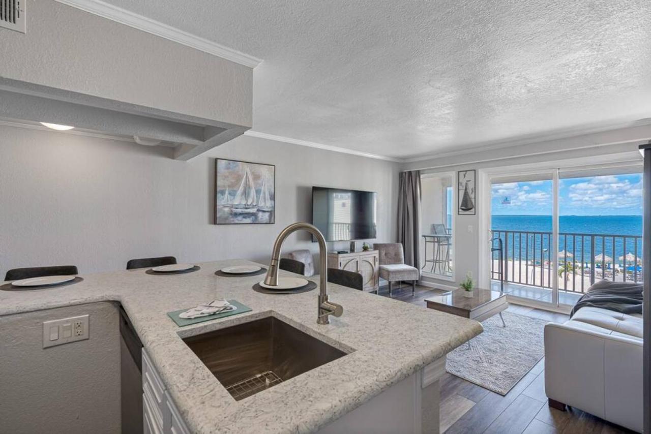 Stunning Bay Views From Your Private Balcony 탬파 외부 사진
